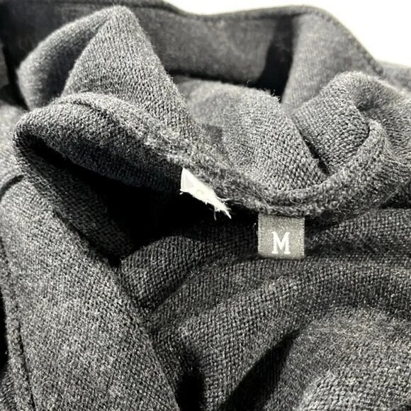Co PF/15 Grey Cropped Bell-Sleeve Wool Pullover - Picture 7 of 7